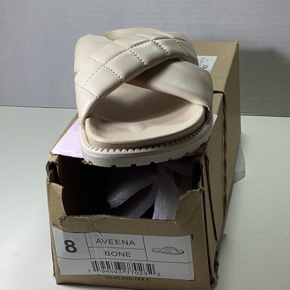 JOURNEE COLLECTION WOMENS AVEENA FOOTBED SANDAL - BONE - Picture 6 of 6